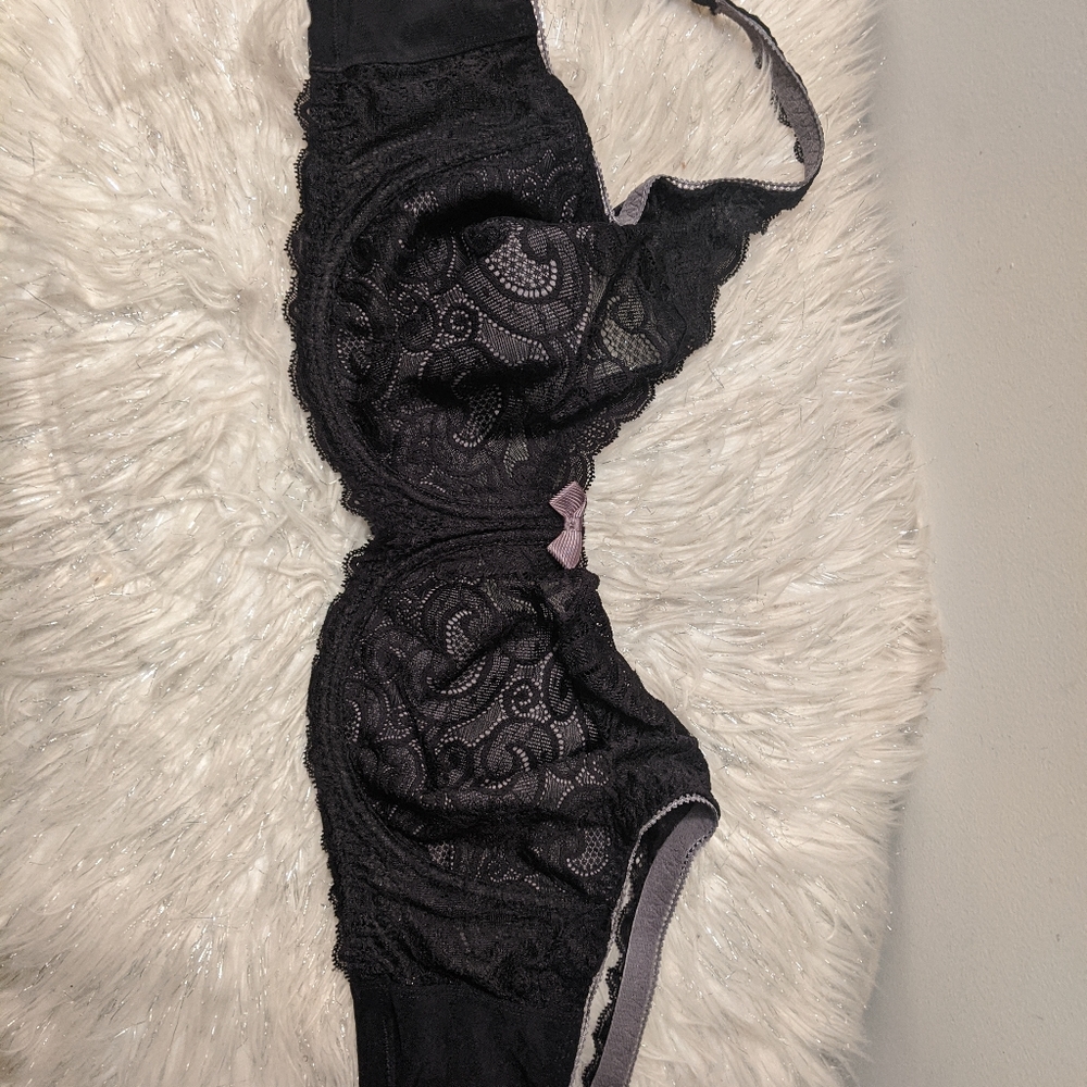 Playtex Plus Size black lace bra.New without tags